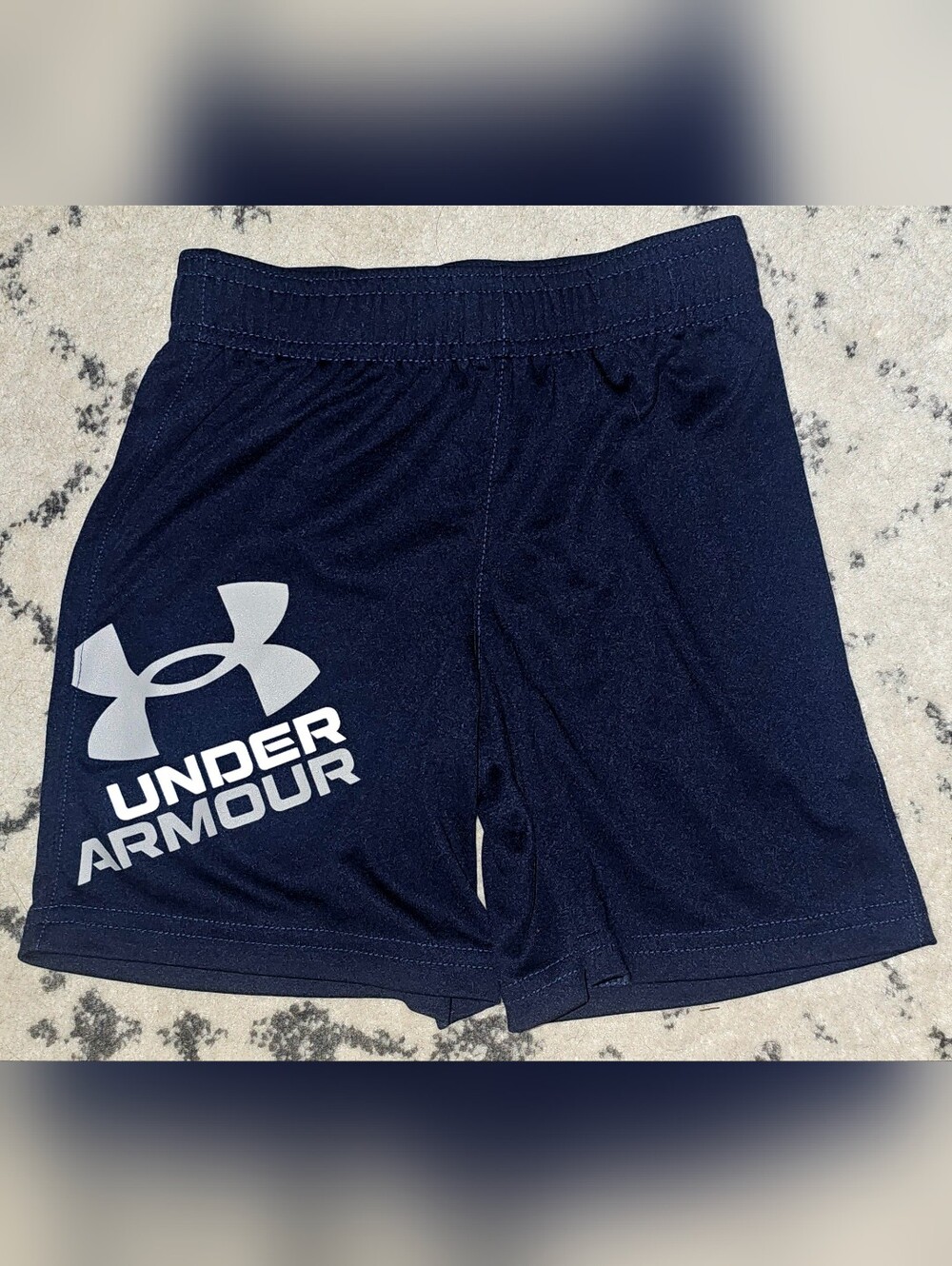 Under Armour Boy's Size 4 Navy Athletic Shorts